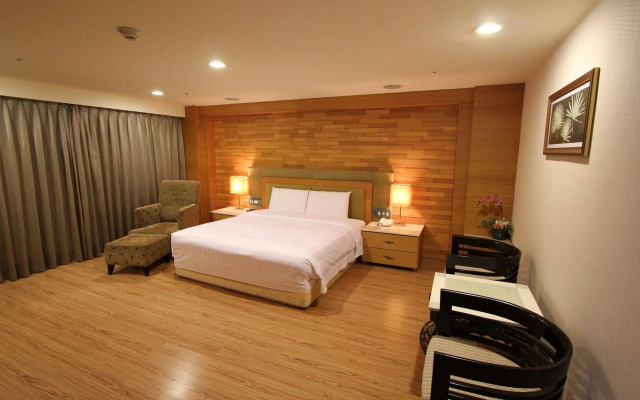 Shihzuwan Hotel - Kaohsiung Station