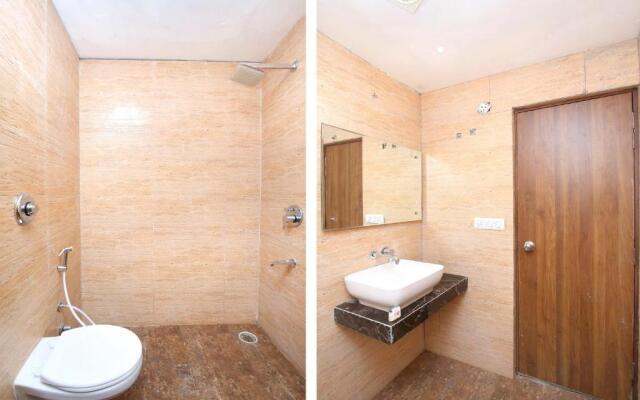 OYO 24442 Amaze Inn