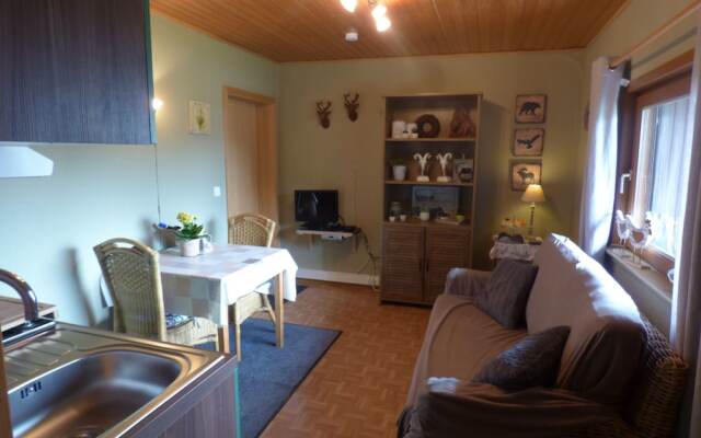 Serene Chalet in Honningen Eifel with garden in the lap of nature