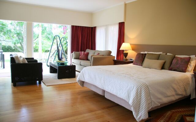 Pateke Lodge