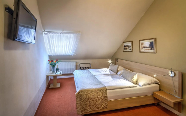 Hotel Taurus