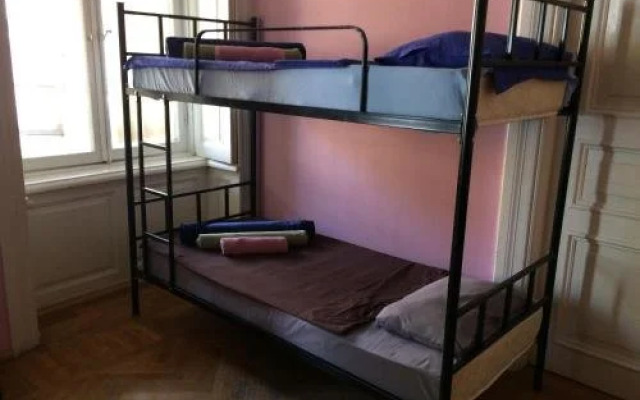 Squirrel Hostel Tbilisi