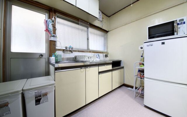 EX Two-story old private house Matsubara