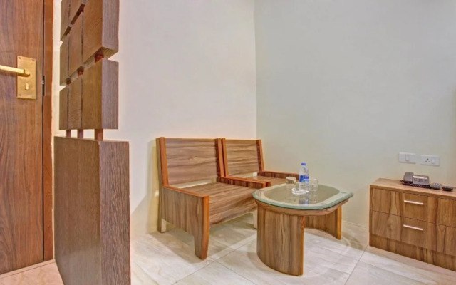 Aar Royal Residency By OYO Rooms