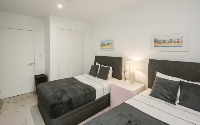 Stunning 3-bed Apartment in London