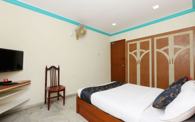 OYO 13297 Neha Residency