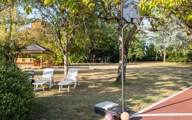 Attractive Villa in Velines with Private Garden