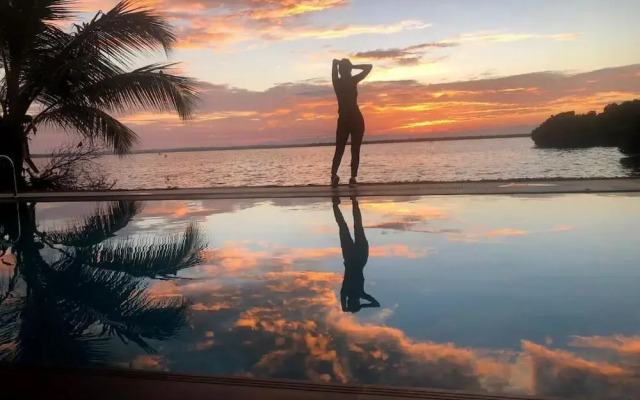 Nico Lagoon Hotel