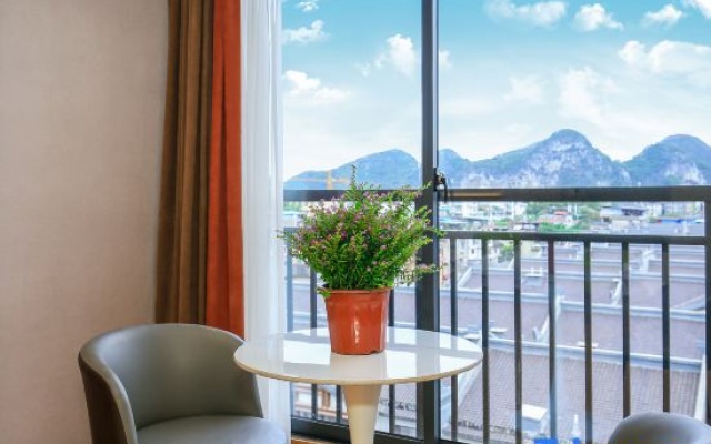 Junfu No.1 Hotel (Guilin Seven Star Park Branch) – Balcony – Guilin