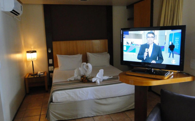 Plaza Praia Suites