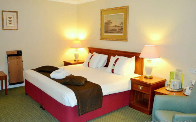 Holiday Inn Reading West by IHG