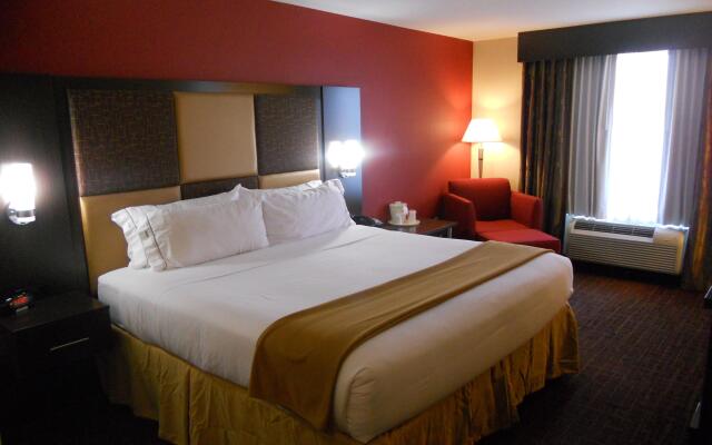 Holiday Inn Express & Suites Greensburg, an IHG Hotel