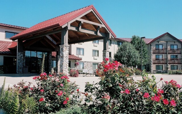 AmericInn Lodge & Suites Oswego