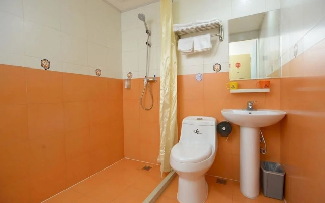 99 Inn Shanghai Jinshan Chengshishatan Branch