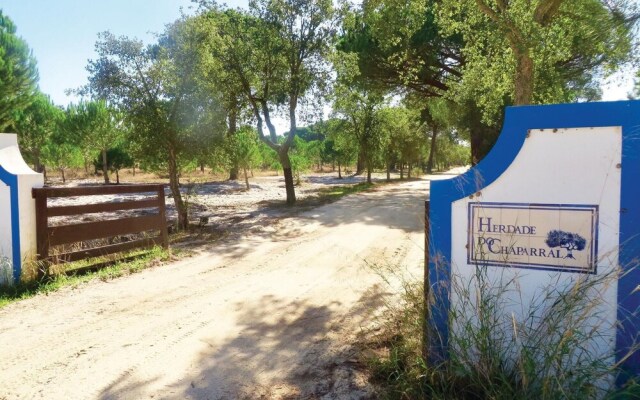 Beautiful Home in Grândola With Wifi and 4 Bedrooms