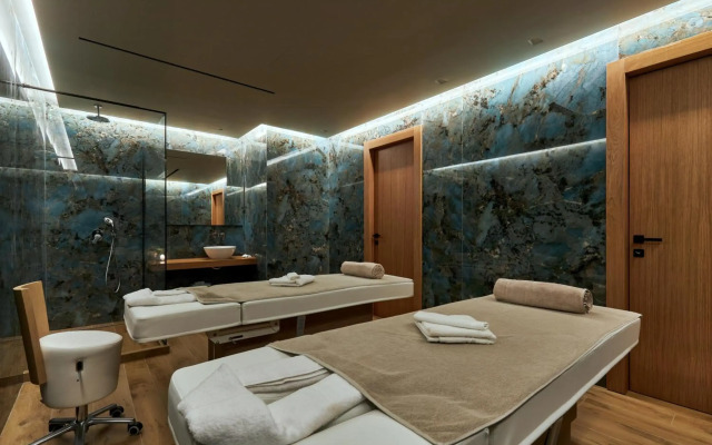 Castello Infinity Suites - Adults Only