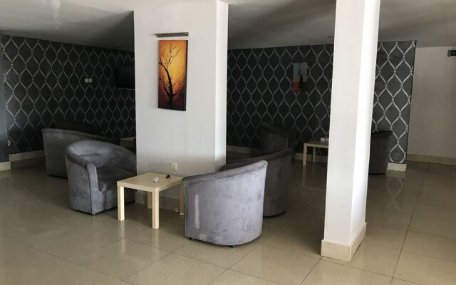 OYO 443 Safari Al Khaleej