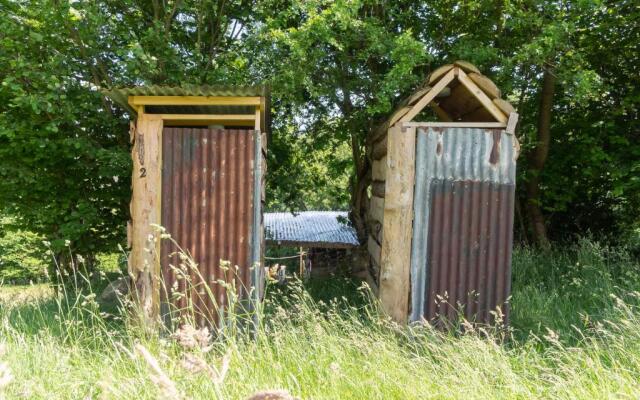 Wood Cabin & 4 Large Bell Tents - Hapus Hideaway