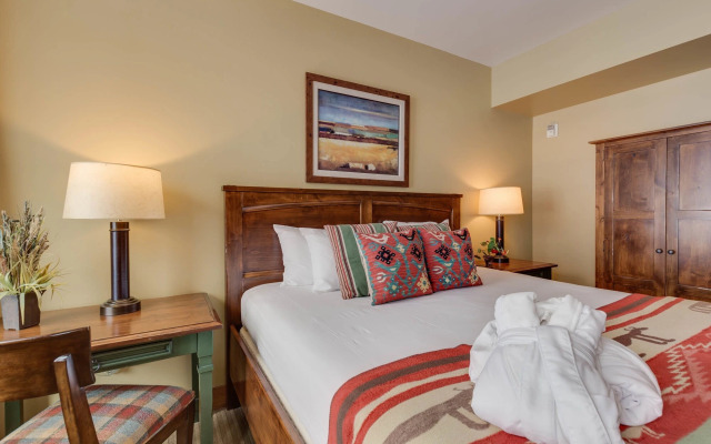 The Lodge at Bronze Buffalo Ranch