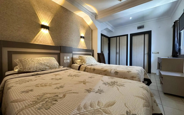 Monte Carlo Hotel - All Inclusive