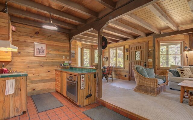 The Pond by Village Properties at Sunriver