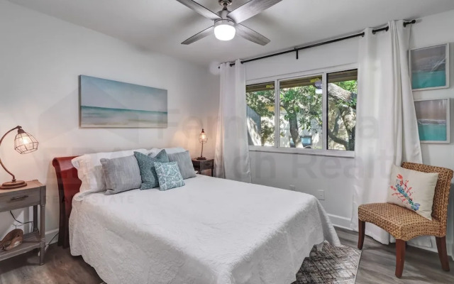 14 Sea Castles 3 Bedroom Condo by RedAwning