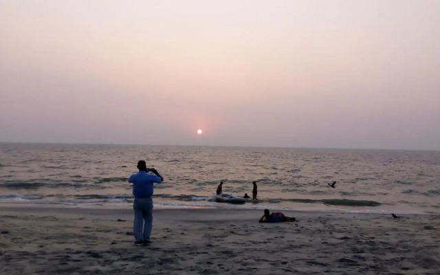 Sea Breeze Beach Home Stay