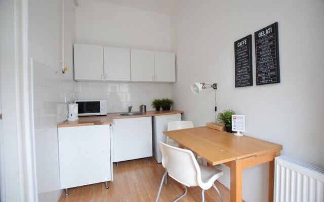 Hi5 Apartments - Chain Bridge