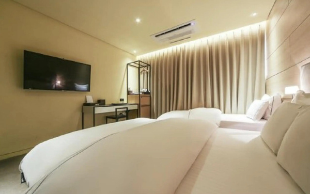 Hotel The Designers Jongno