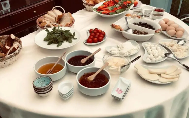 Happy House Bungalov Sapanca Yüzme Havuzlu 2 Şükrüye köyü iç yolu 4010 sokak 15 - Hotel in Sakarya - Photo 4