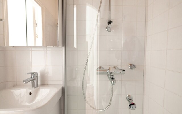 2ndhomes Charming and Cozy 1BR Apartment