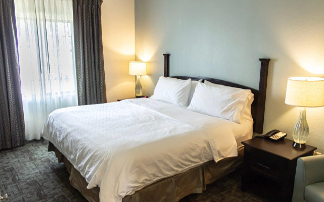Staybridge Suites Minot by IHG