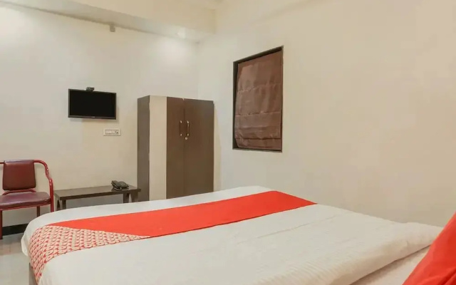 Hotel Rajshree By OYO Rooms