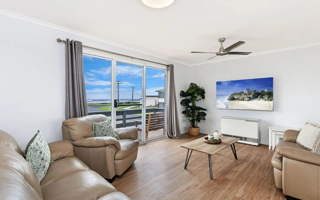 Rocky Point - pet friendly accommodation for multiple families