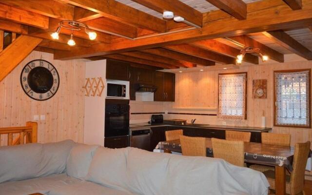 Chalet Font-Romeu-Odeillo-Via, 4 pièces, 8 personnes - FR-1-580-10