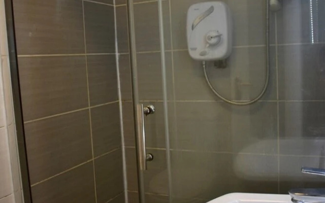 Modern 1 Bedroom Apartment Close to the Centre