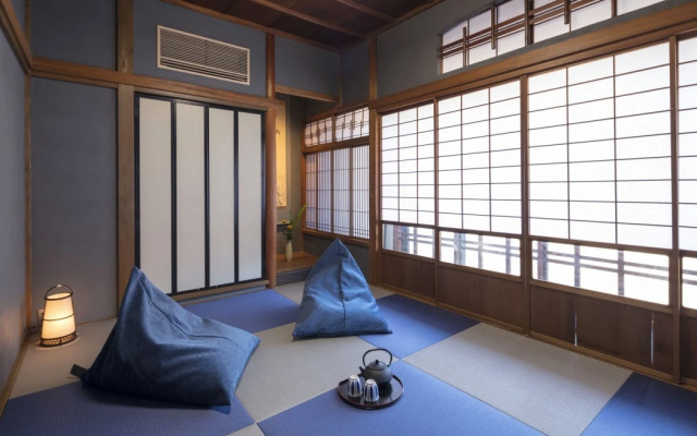 Hikoso-machi Gin no Ma