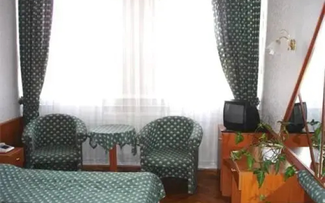 Sarga Csiko
