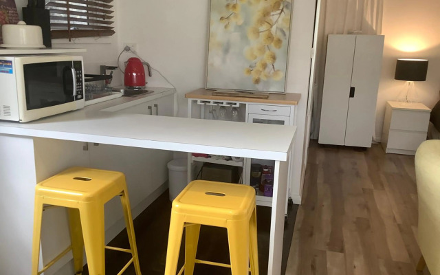 Petite Provence Cottage