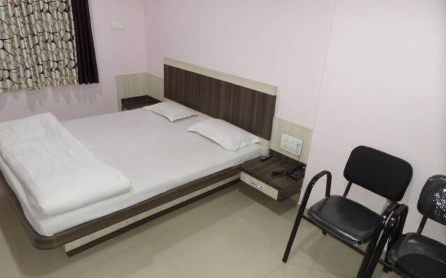 Hotel Amit Plaza
