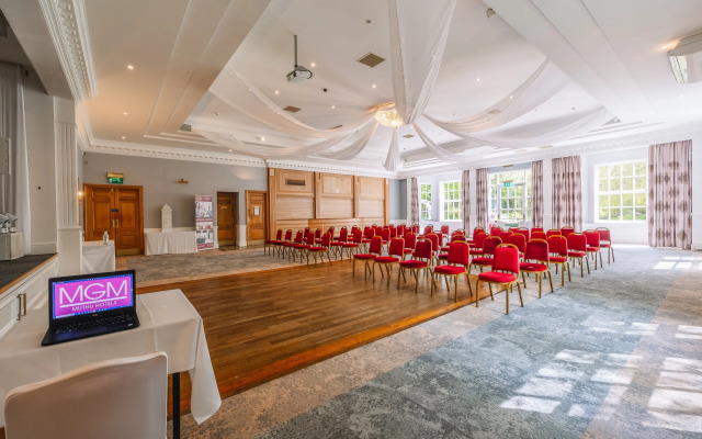 Muthu Belstead Brook Hotel