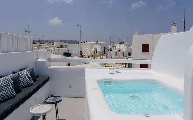 Roofs of Chora, Townhouse with Rooftop Pool - Adults Only