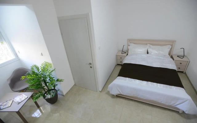 Olga Beach Apartments