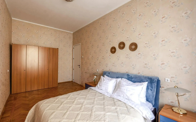 RentDaySpb (РэнтДэйСпб) на проспекте Невский