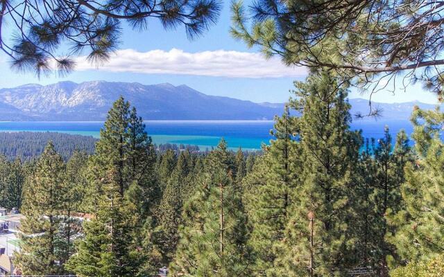 Tahoe Bonoff Venture by Lake Tahoe Accommodations