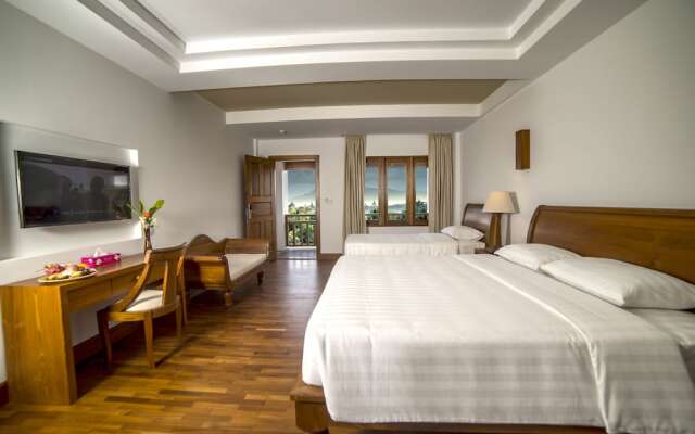 Golden View Hotel