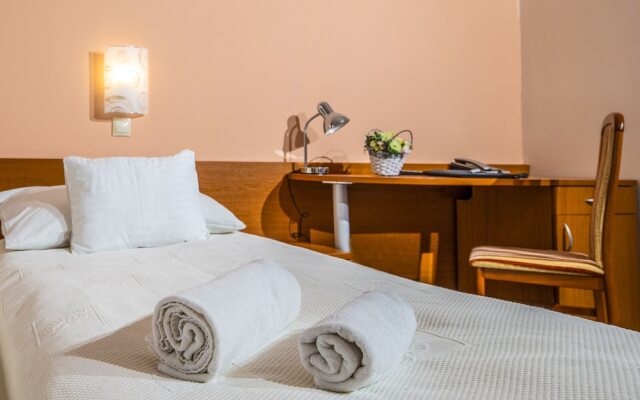 Duna Hotel
