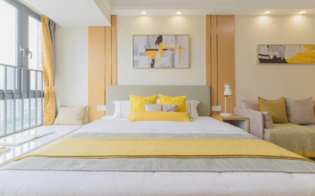 Bainianhui International Apartment