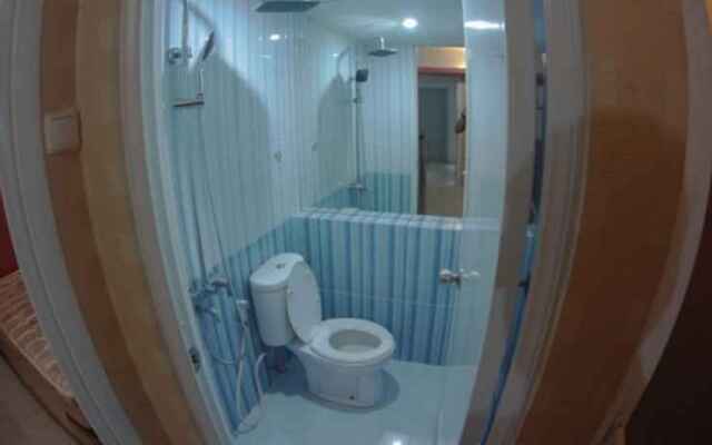Green Pramuka City Apartment