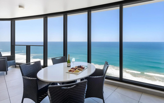 Meriton Suites Surfers Paradise